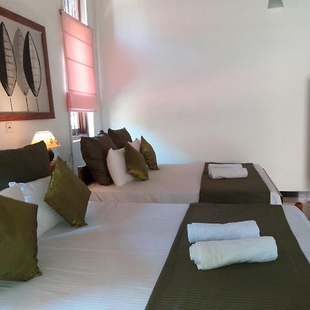 Cosy Nest Home Stay 尼甘布 外观 照片
