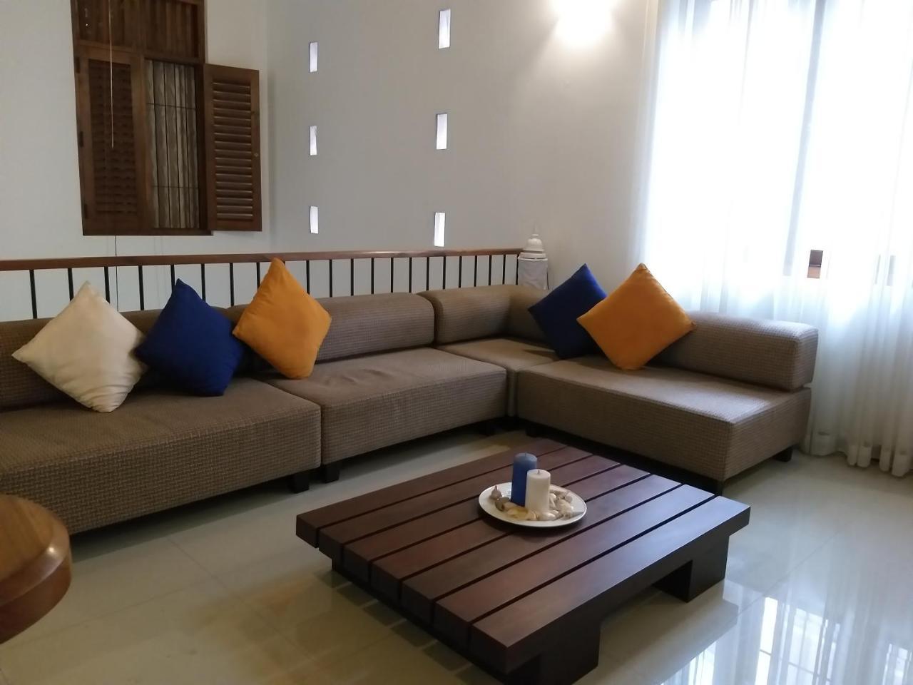 Cosy Nest Home Stay 尼甘布 外观 照片