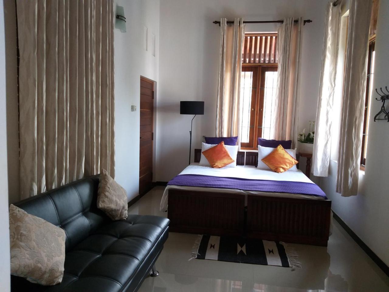 Cosy Nest Home Stay 尼甘布 外观 照片