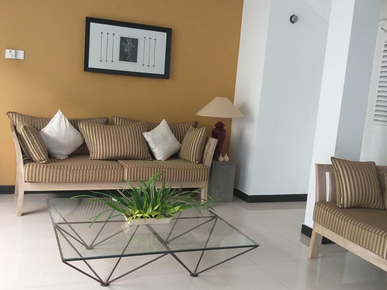 Cosy Nest Home Stay 尼甘布 外观 照片