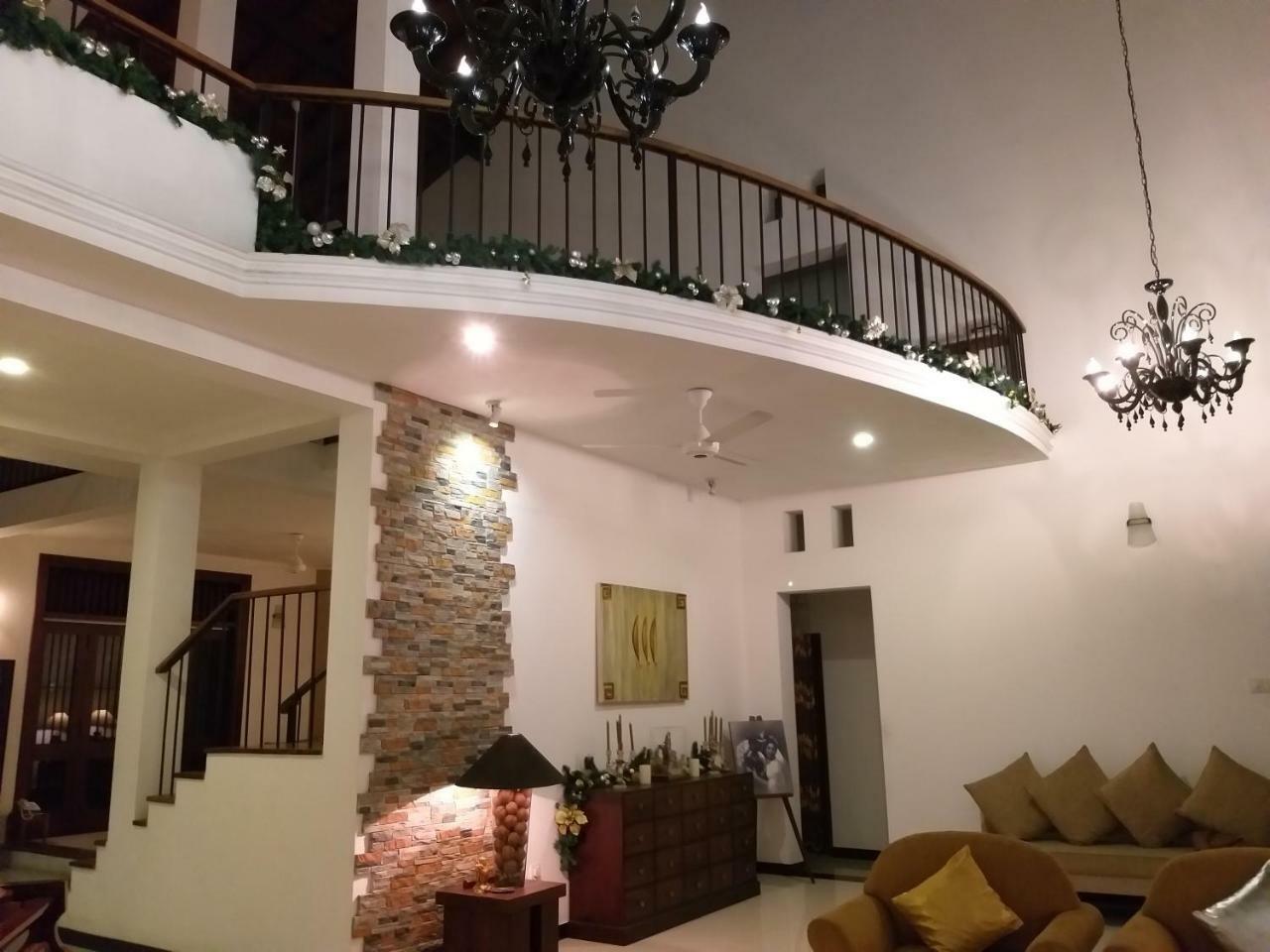 Cosy Nest Home Stay 尼甘布 外观 照片